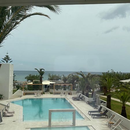 Ninemia Beach Resort Agia Marina Zewnętrze zdjęcie